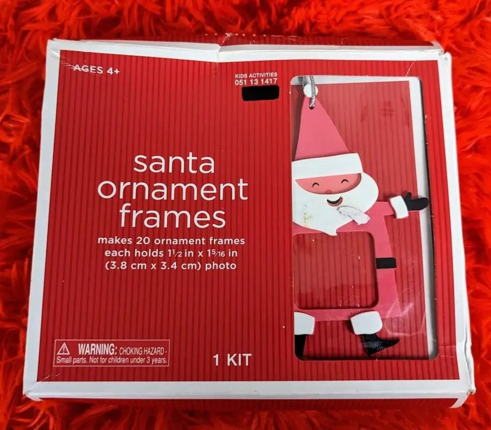NWT 2011 Target Red White Santa Ornament Frames Christmas Activity Kit 20 Count